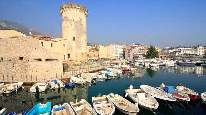SI ALLONTANA DA CASA, RITROVATO A FORMIA