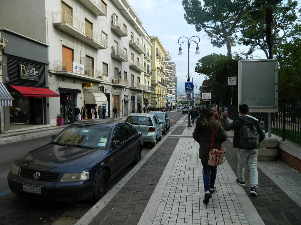 FORMIA. TENTATA RAPINA A MANO ARMATA PRESSO L'ATTIVITA' COMMERCIALE  "IDEA BIMBO"