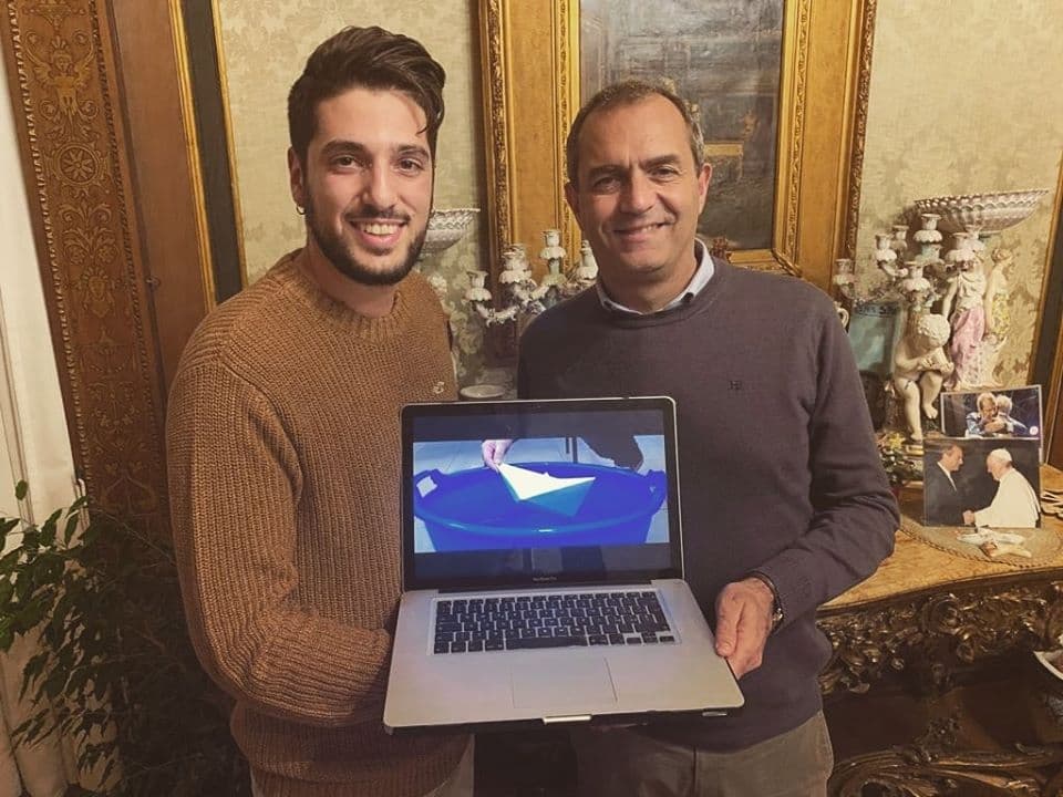 Il cortometraggio sull'immigrazione “Paperboat” presentato al Sindaco di Napoli Luigi de Magistris
