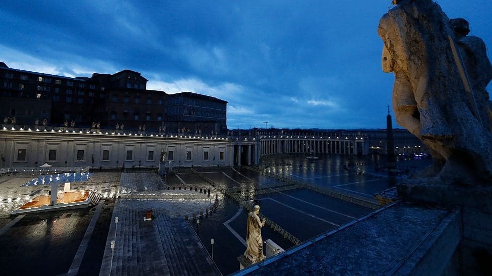 COVID-19: L’OMELIA DEL PAPA IN UNA SAN PIETRO DESERTA