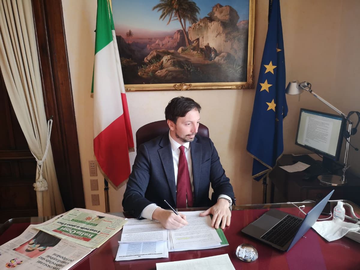 ON. TRANO: L'INCHIESTA TOUCH&GO DELL'ANTIMAFIA E DEI CARABINIERI CI SPINGA A VERIFICHE SUGLI INVESTIMENTI NELL'EDILIZIA, SUGLI APPALTI E SUI PASSAGGI DI PROPRIETA' DELLE ATTIVITA' TURISTICHE NEL SUD PONTINO