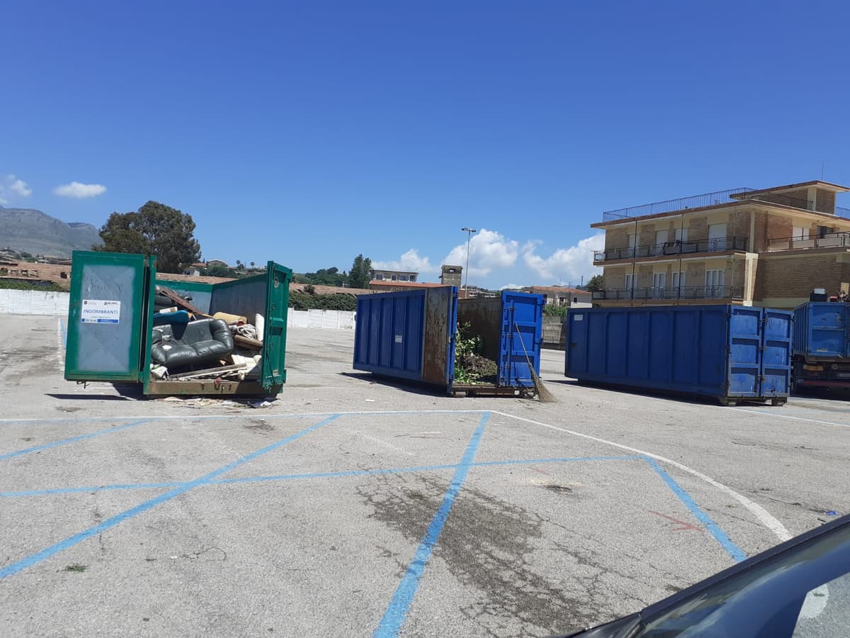 Minturno. Giornate Ecologiche oggi e domani mattina nel piazzale Ex Sieci. Soddisfatto l'assessore D'Acunto