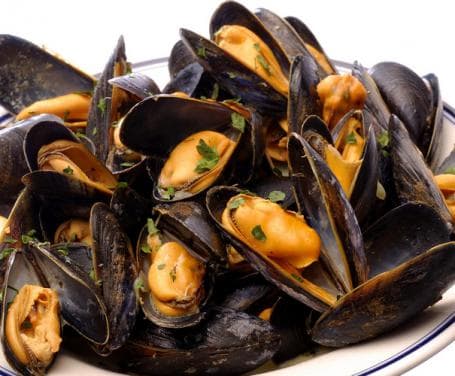 Oltre 100 kg di cozze pescate abusivamente: nuovo ingente sequestro da parte della Guardia Costiera di Gaeta