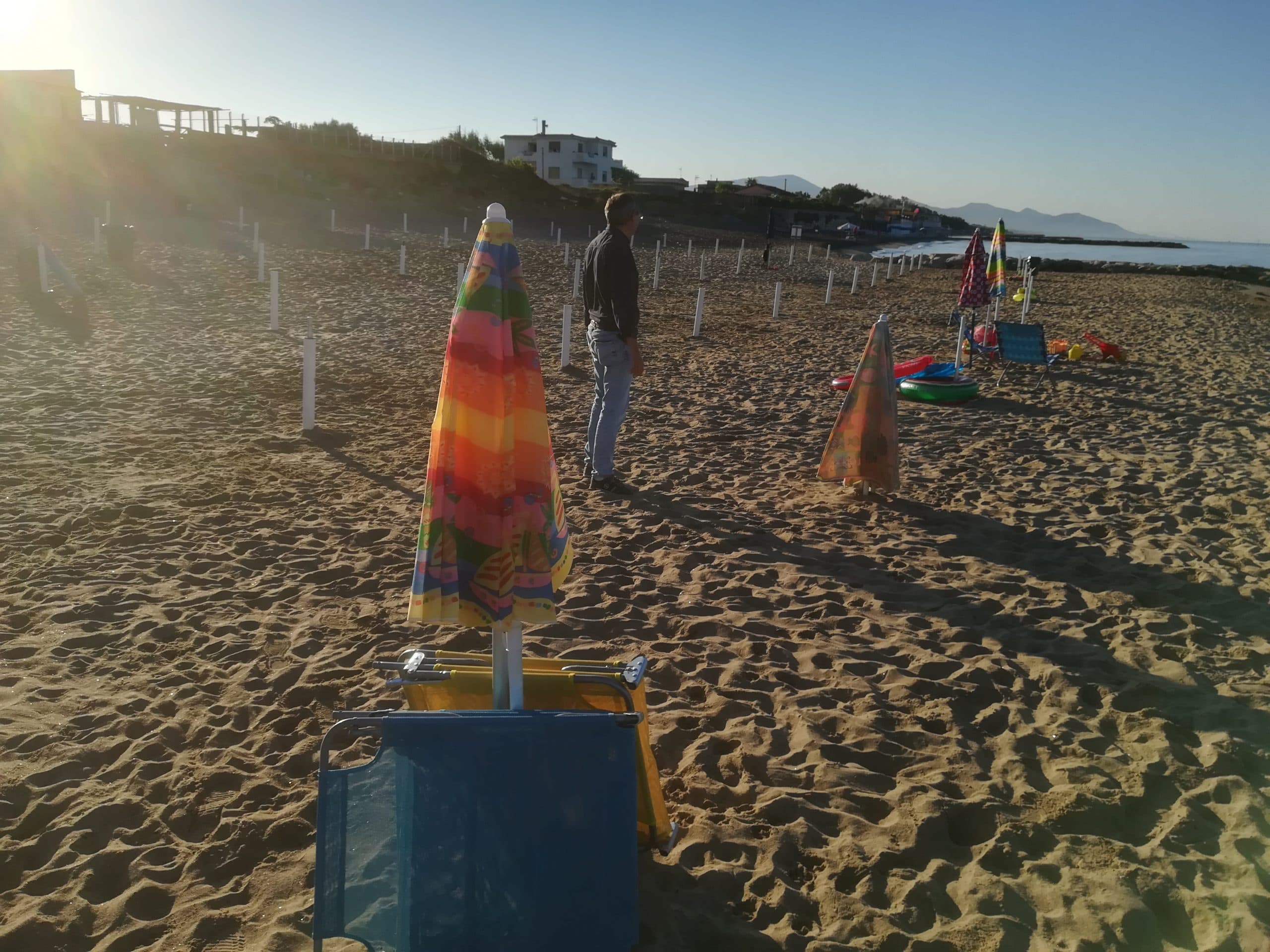 GUARDIA COSTIERA CONTROLLA LE SPIAGGE LIBERE, A MARINA DI MINTURNO 26 VERBALI AMMINISTRATIVI