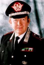 LA MIA VITA ACCANTO A UN CARABINIERE: UNA SCELTA D’AMORE NARRATA PER ALGES EDITORE