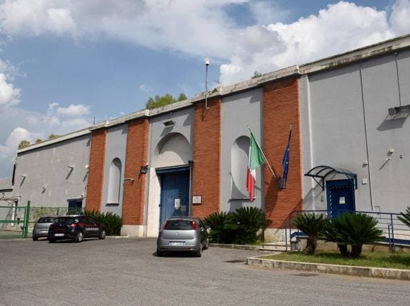 FONDI: UNA DONNA PASSA DAGLI ARRESTI DOMICILIARI ALLA DETENZIONE IN CARCERE