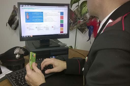SPERLONGA: DUE NAPOLETANI TRUFFANO IN WEB PROMETTENDO APPARTAMENTO IN AGOSTO