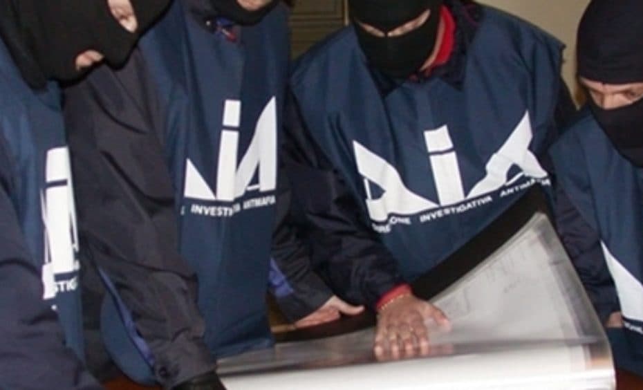Direzione Distrettuale Antimafia: metodo mafioso, tre ordinanze per estorsione e illecita concorrenza