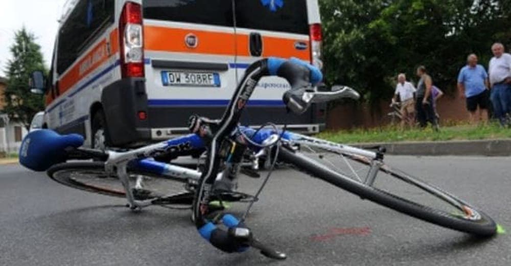 Fondi: ciclista investito e trasportato d'urgenza al Dono Svizzero