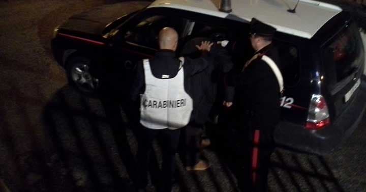Ore 5.44: sgominata dai Carabinieri nella notte con 16 arresti organizzazione trafficanti di droga