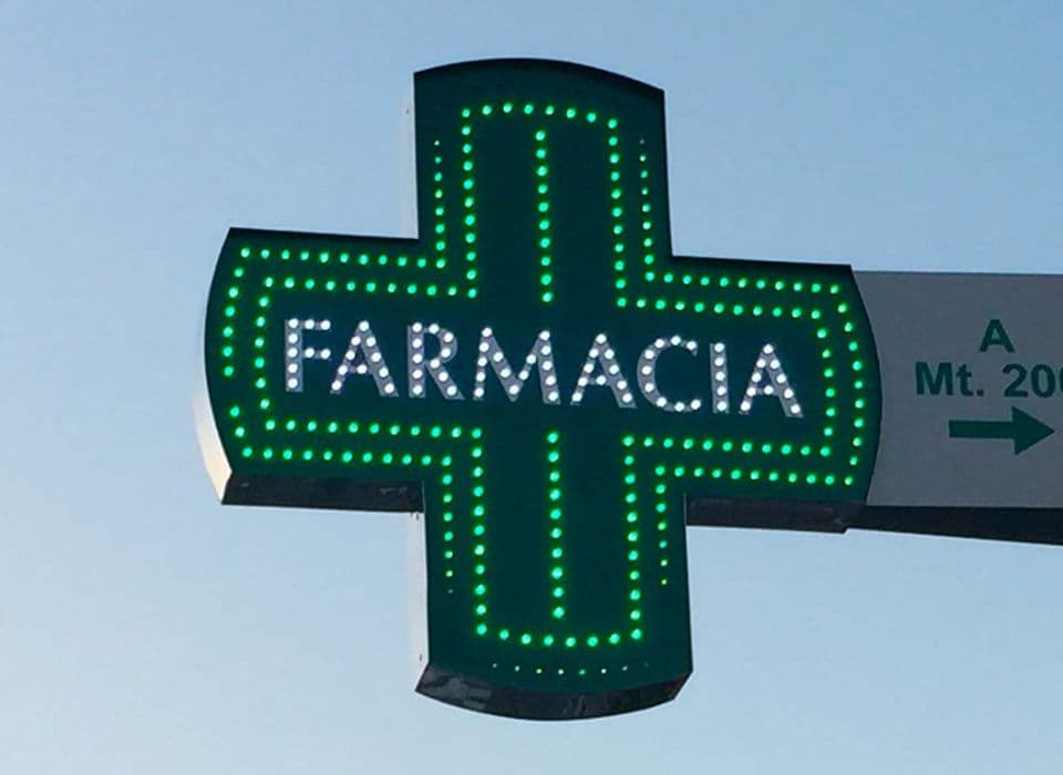 Furto in farmacia: arrestate 4 persone. La vicenda