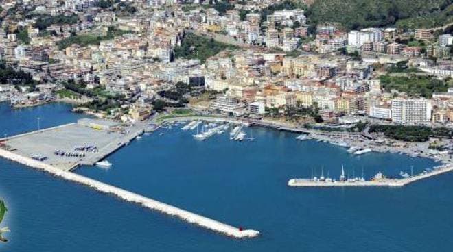 Formia: "Un water front in grado di restituire alla città il rapporto con l'area marina portuale"