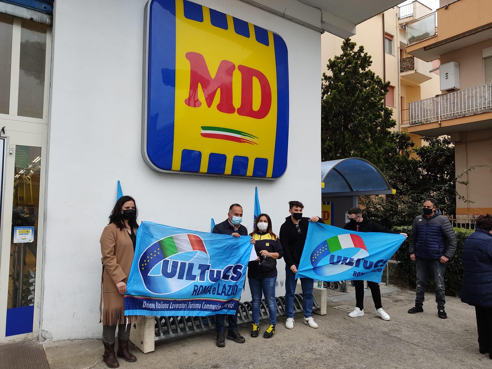 MD chiude un punto vendita in provincia senza preavviso, la Uiltucs ha organizzato un sit-in