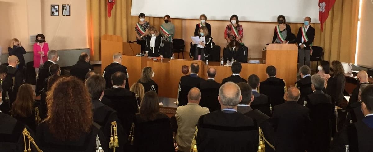 Disastro ambientale all'Ilva di Taranto, condannati i Riva e l'ex governatore della Puglia Niki Vendola