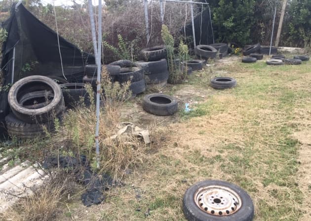 Denunciato il gestore di un agriturismo per abbandono incontrollato di rifiuti