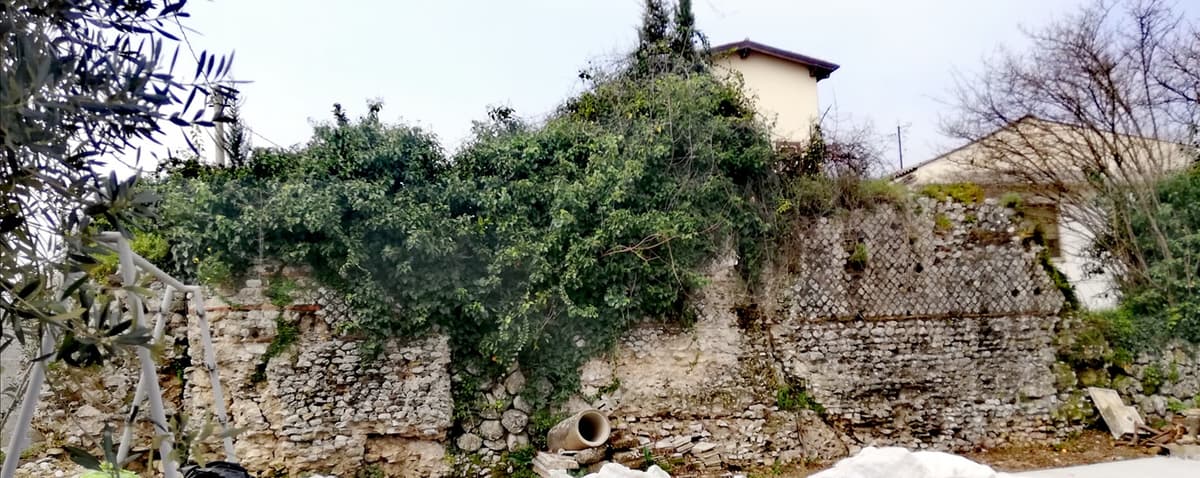 Formia: In località Castagneto è possibile vedere queste tracce del nostro meraviglioso periodo romano