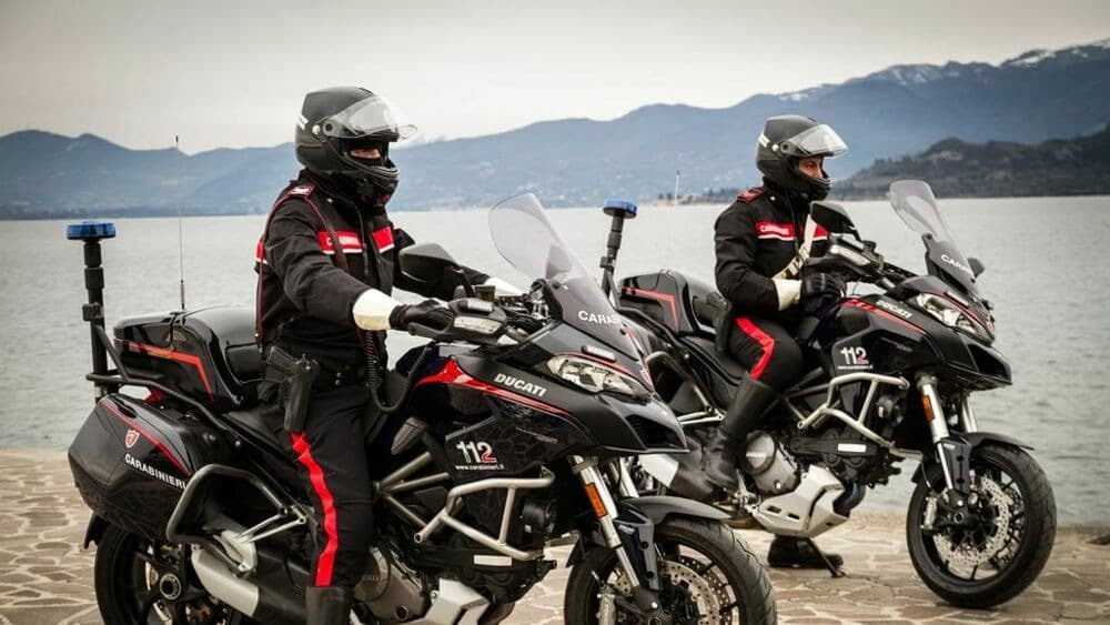 Aveva falsamente attestato il possesso di requisiti necessari per la percezione del sussidio del reddito di inclusione