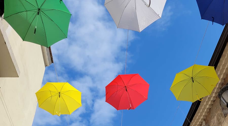 A Fondi torna Vicol'Art: ombrelli, colori e divertimento