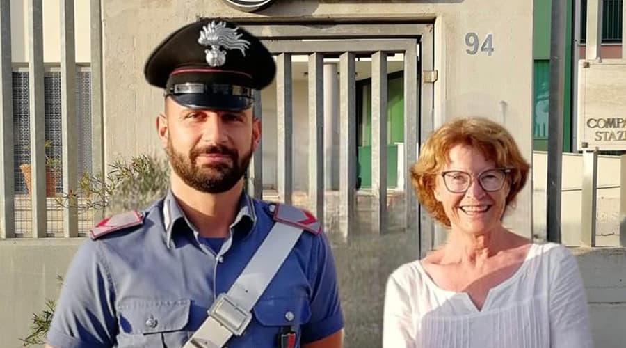 Tedesca in vacanza a Ponza smarrisce il portafoglio: dopo il recupero ed il rimpatrio torna per ringraziare i Carabinieri