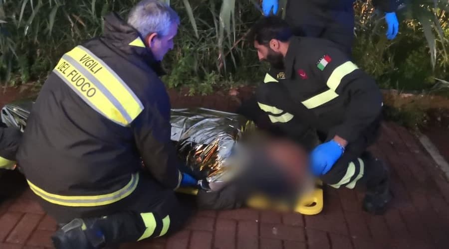 Anziano perde l'orientamento. Soccorso dai Vigili del Fuoco