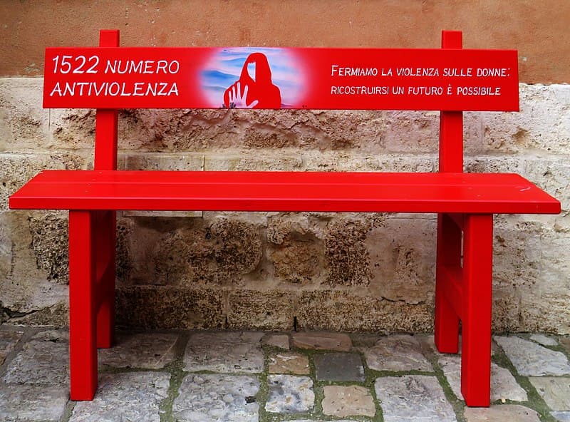 PER IL 25 NOVEMBRE VOCI NEL SILENZIO INVITA AD ADERIRE ALLA CAMPAGNA "POSTO OCCUPATO"