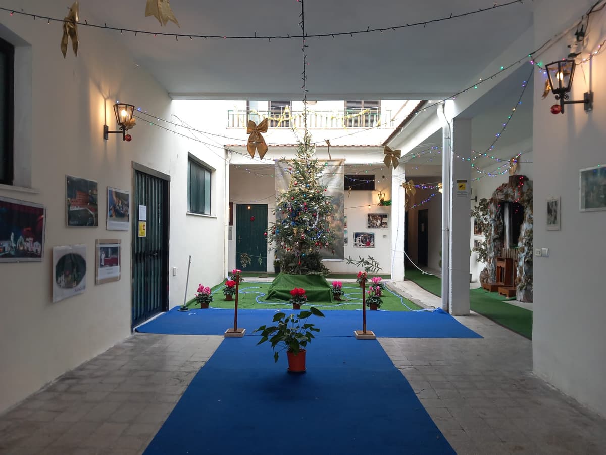 Scauri: l'Oratorio Santa Albina si guadagna le luci della ribalta