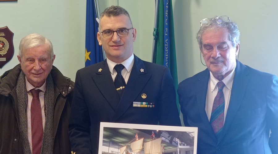 <strong>Il Presidente della Camera di Commercio di Latina e Frosinone in visita alla Capitaneria di porto di Gaeta</strong>