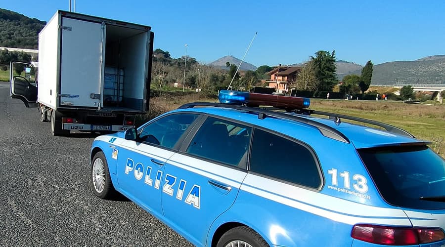 Trasportava latte di bufala, destinato ad un Caseificio, in contenitori per prodotti chimici. Il latte è stato distrutto