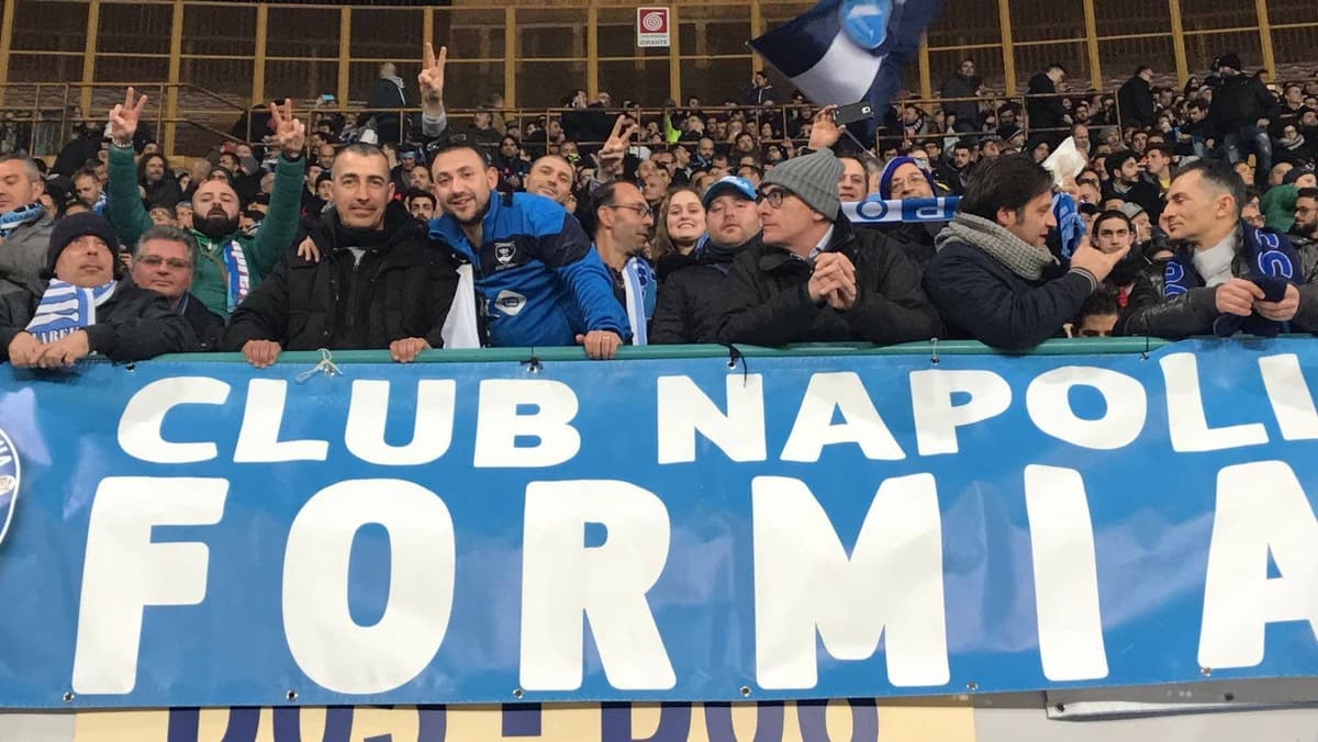 Il Club Napoli Formia dona un defibrillatore automatico al Comune di Formia