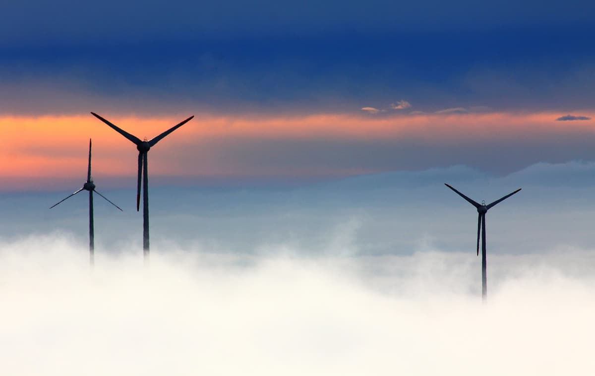 Vantaggi delle energie rinnovabili e l'incidenza sul costo dell'energia elettrica