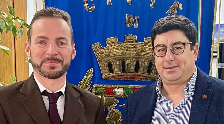 Il nuovo dirigente del Commissariato di Polizia di Stato di Formia ricevuto in Comune dal Sindaco Gianluca Taddeo
