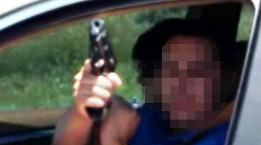 Provincia di Latina: minaccia con una pistola due coniugi intimando di consegnare il portafogli