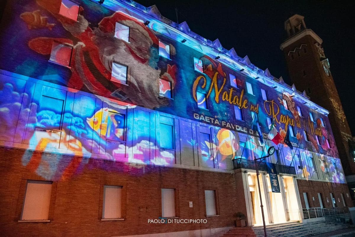 Gaeta, Favole di Luce, il programma - La sfilata dei Babbo Natale in moto. La data e gli altri eventi
