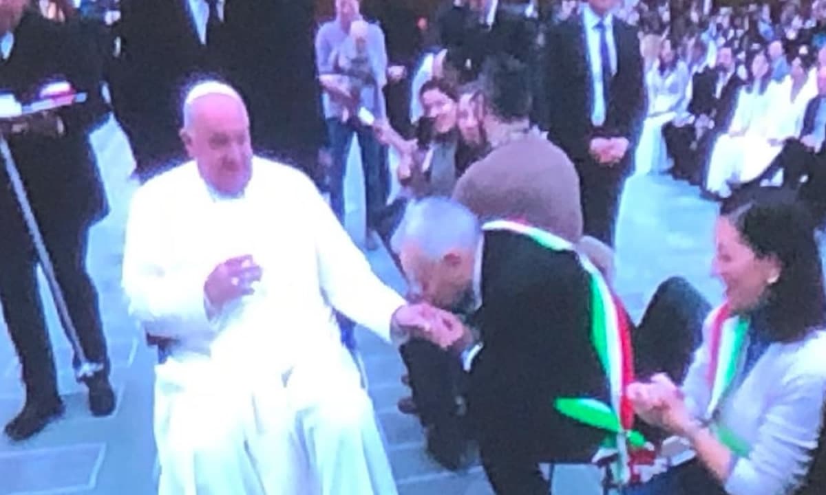 Castelforte si unisce in Preghiera: la diretta dei funerali di Papa Francesco presso la Chiesa di San Rocco