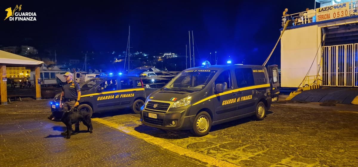 Ponza tra droga e lavoro nero - Guardia di Finanza in azione. Sbarcano anche i baschi verdi