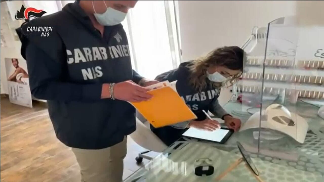 NAS - Centri estetici nel mirino in Provincia di Latina. 14 irregolarità in 9 strutture