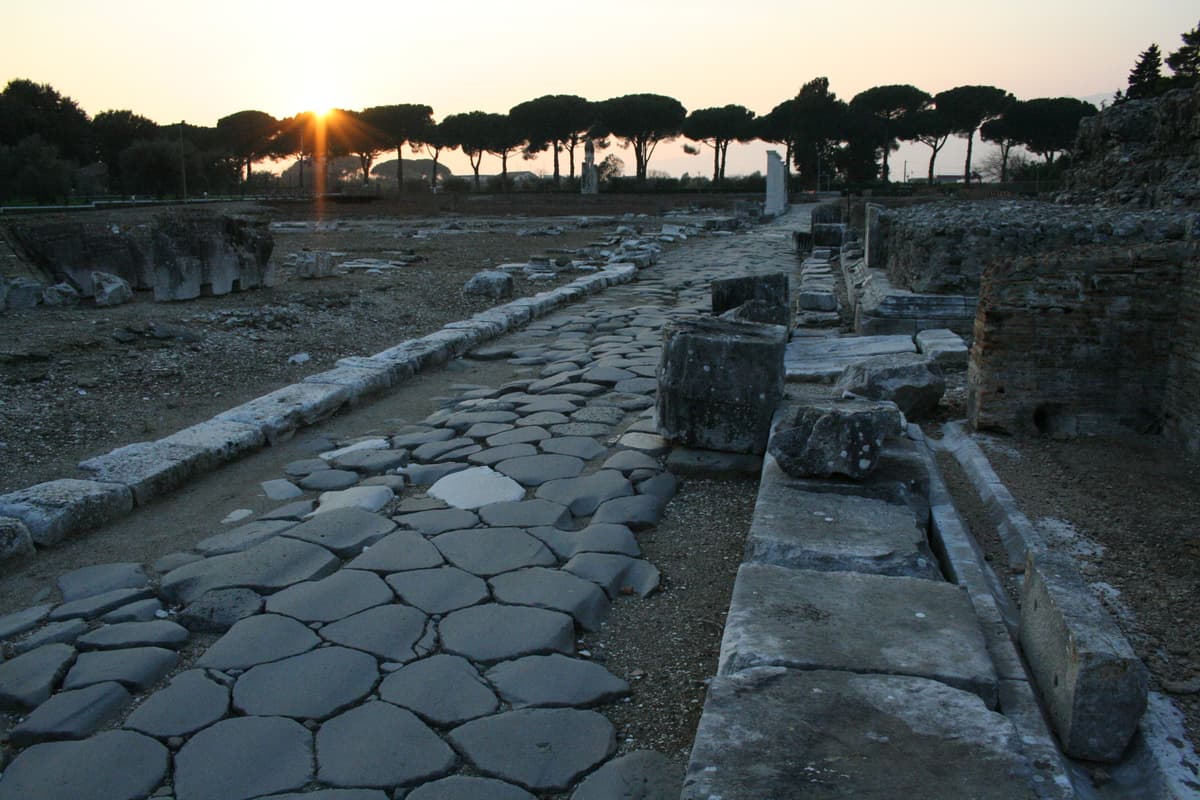 La Via Appia entra nel sito UNESCO: riconosciuta patrimonio dell’umanità