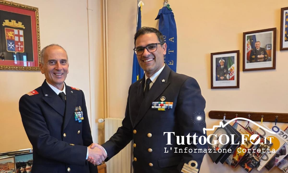 La Guardia Costiera di Gaeta saluta il 1° Luogotenente Michele Di Domenico al termine di quarant'anni di servizio