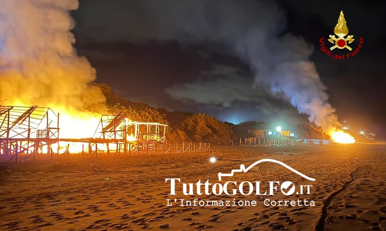 Notte di fuoco in Provincia di Latina: distrutti tre chioschi sul lungomare, indagano i Carabinieri