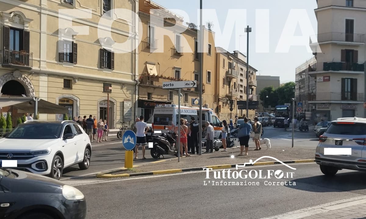 Formia, scontro tra auto e scooter a Piazza Mercato