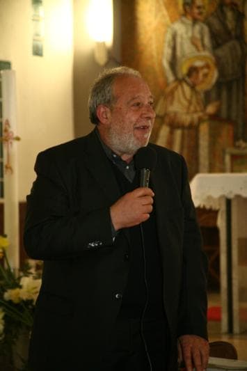 SI DIMETTE IL PARROCO DI SCAURI COMUNITA’ SANTA ALBINA