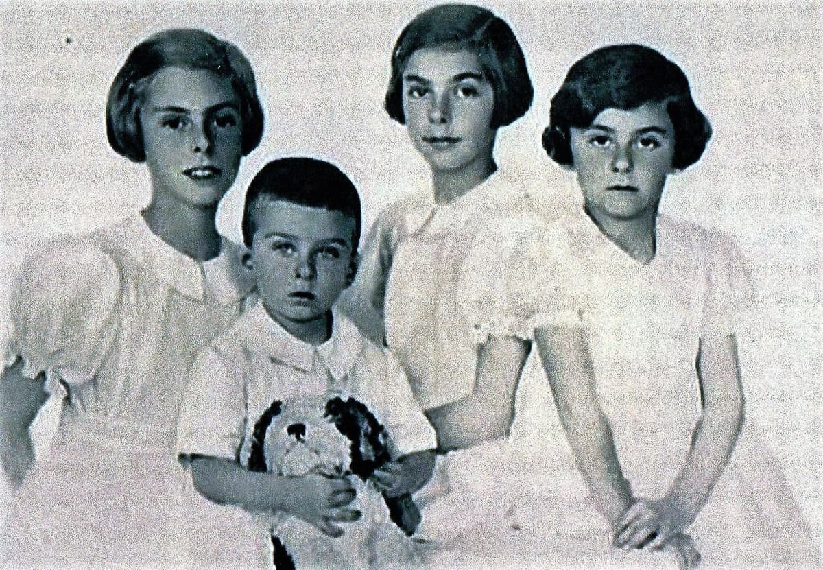 LA STORIA DI UNA RAGAZZA DI SCAURI COMPAGNA DELLE PRINCIPESSE SAVOIA – CALVI DI BERGOLO
