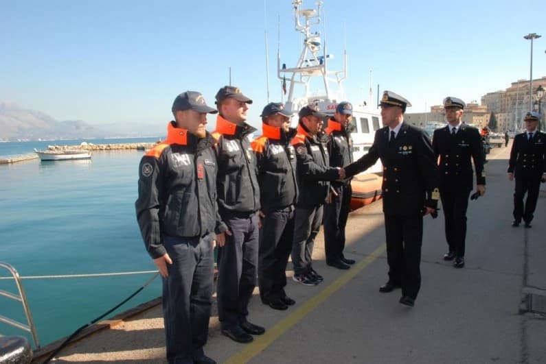 Il Comandante Regionale del Lazio della Guardia Costiera visita il Comando della Guardia Costiera di Ponza