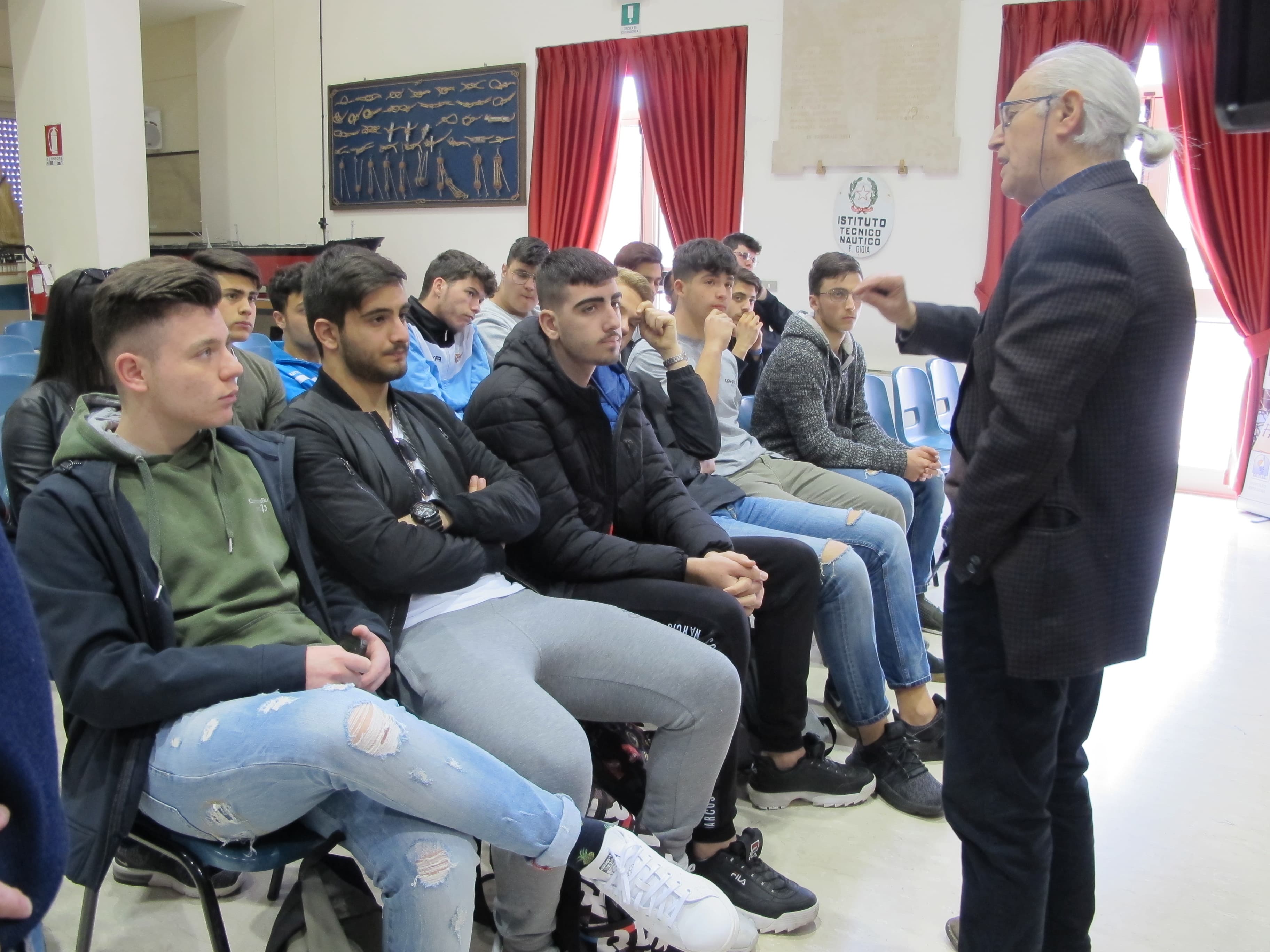 Lo sportello antiusura Gaeta-Itri in classe