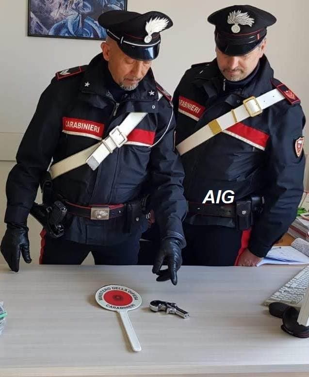 Scauri: detiene pistola illegalmente, denunciato 72enne