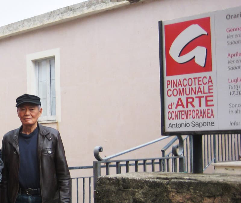 Shikama Koziro, il vernissage dell'artista nipponico presso la Pinacoteca Comunale