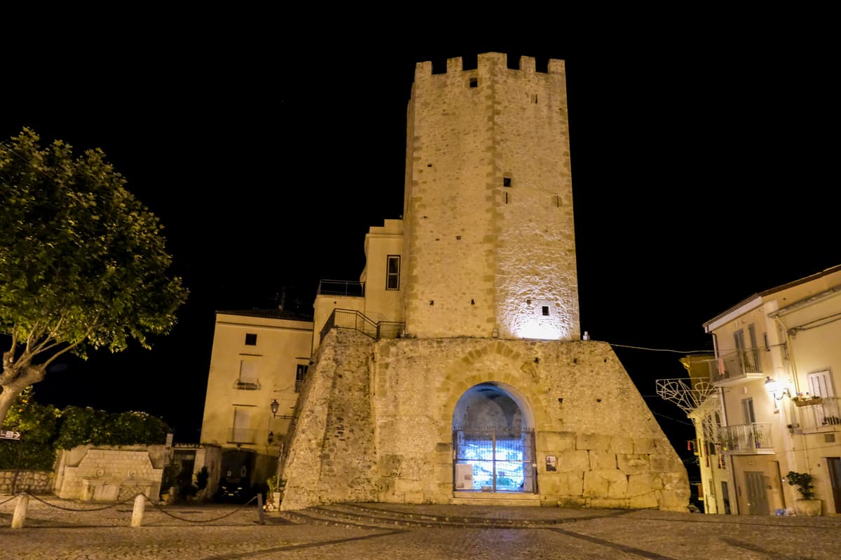 "Vedute di Formia dalle Torri di Castellone e Mola", la mostra resterà aperta