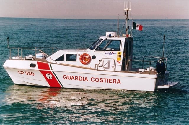 Guardia Costiera di Formia, non rispetta norme igienico-sanitarie: sanzionato pescatore