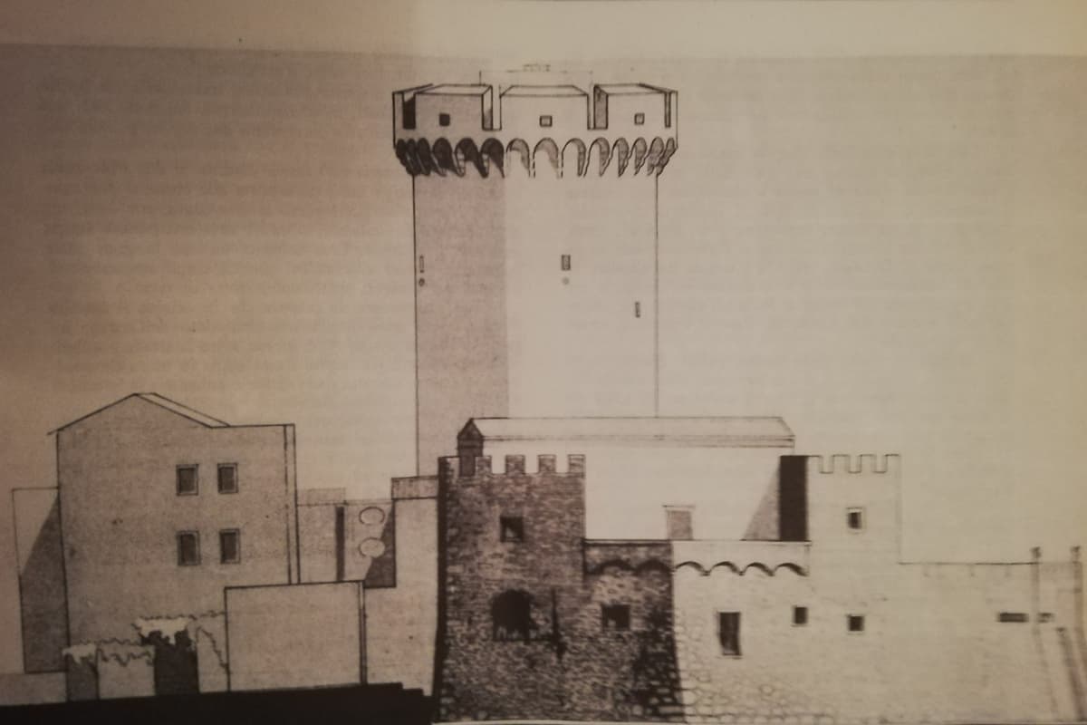 LE DUE TORRI QUADRATE DEL CASTELLO DI MOLA A FORMIA