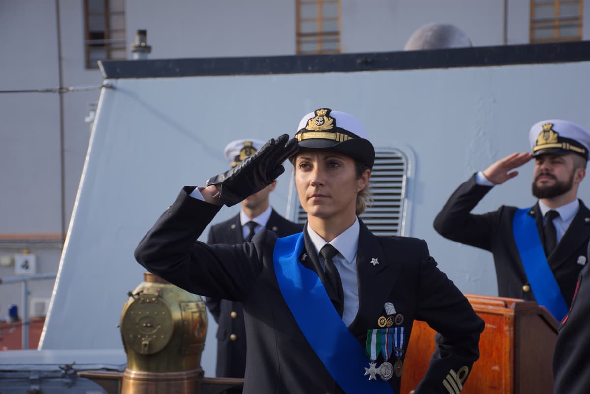 Al comando della "Vieste" Erika Buttaro, Primo ufficiale donna di Gaeta